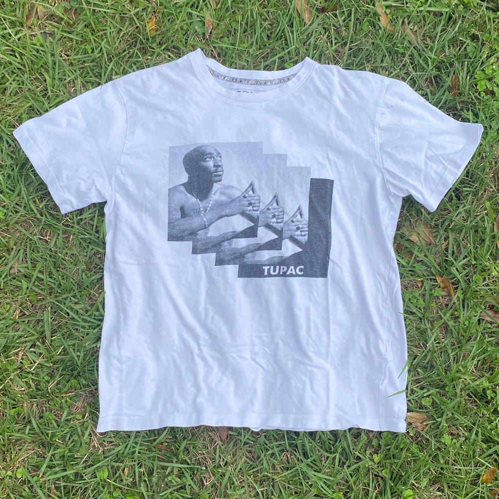 2PAC Amaru Entertainment Inc. Tupac Short Sleeve Shirt S White/Black